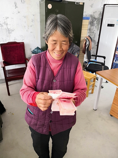 春认一棵树 秋收一份福 山东pp电子模拟器集团果树采摘权认领活动圆满结束